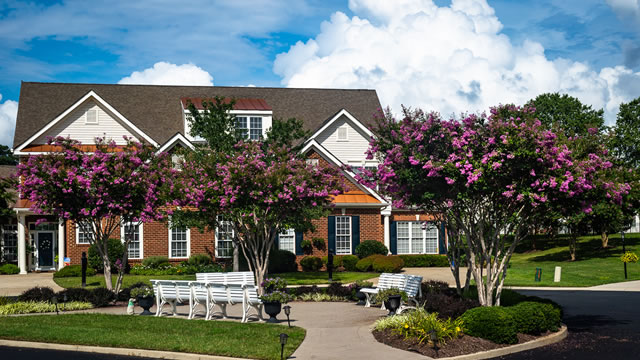 The Manor At Hunton Park Front Circle